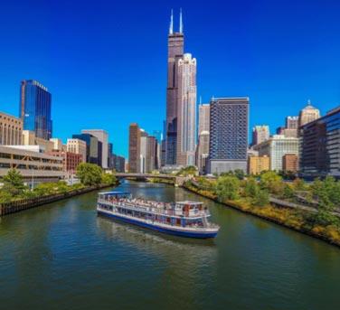 Photo of Shoreline Sightseeing boat on the Chicago River